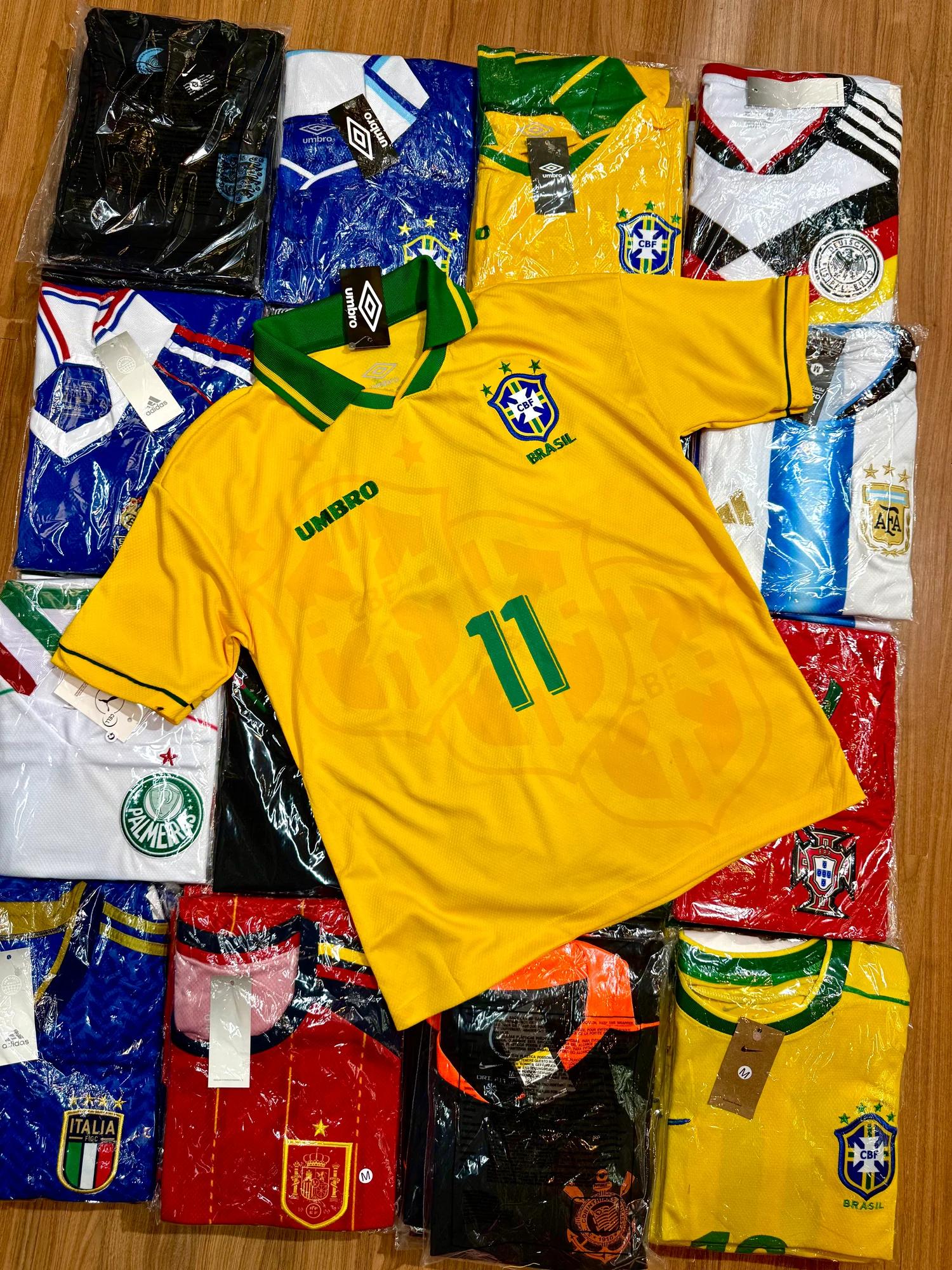 CAMISA DE TIME - BRASIL RETRO AMARELA